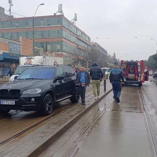 Femeia rănită în accidentul din zona industrială a Botoșaniului se află în stare critică