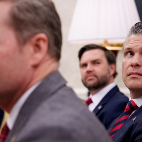 Vicepresedintele SUA, JD Vance, exclude demisii in urma breselor de securitate