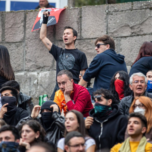 Proteste masive în Istanbul împotriva închiderii primarului Ekrem Imamoglu