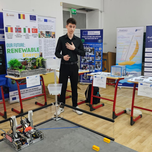 Elevii din Medgidia premiati pentru proiecte inovatoare în IT