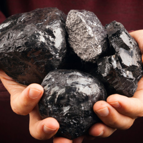 Uniunea Europeană susține redeschiderea minei de grafit de la Baia de Fier