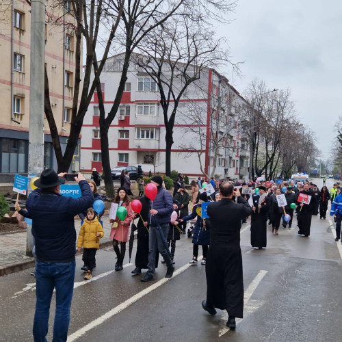 Marsul pentru viață: sute de participanți în Botoșani
