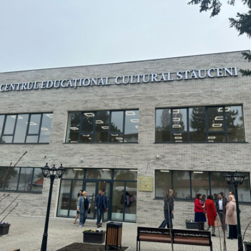 Inaugurarea unui centru educațional în Stauceni cu ocazia Unirii Basarabiei cu România