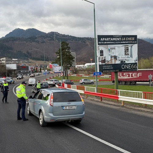 Traficul rutier este complet blocat pe DN1 din cauza unei scurgeri de acid sulfuric