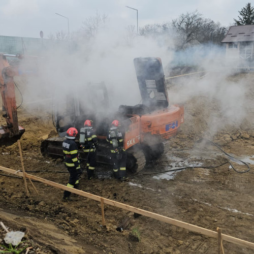 Un utilaj a luat foc în Dorohoi