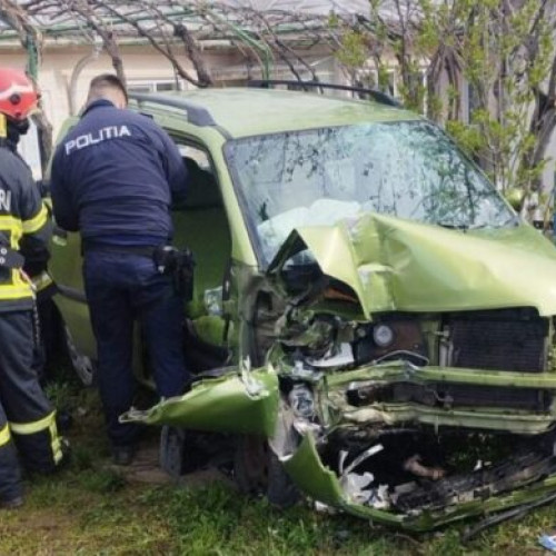 Accident mortal în Buzău: un bărbat de 45 de ani a murit după ce a lovit un stâlp