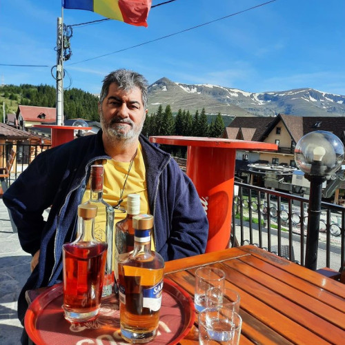 Proprietarii de spații de cazare caută soluții pentru dezvoltarea stațiunii Rânca