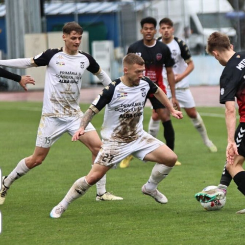 Meci fără goluri pe Stadionul &quot;Jean Pădureanu&quot;