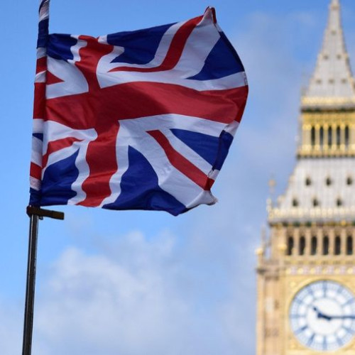 Cetățenii români vor avea nevoie de o autorizatie electronica de calatorie pentru Regatul Unit