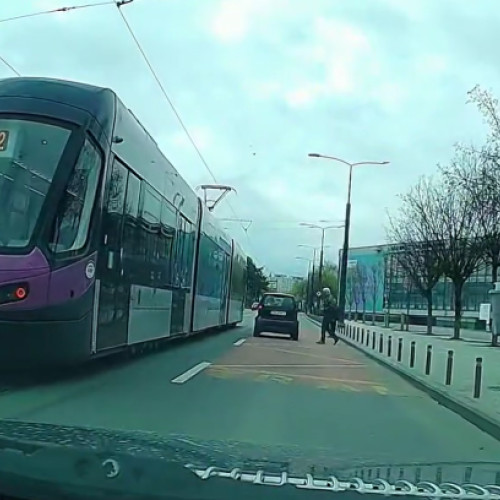 Sofer imprudent aproape a provocat un accident in Cluj-Napoca