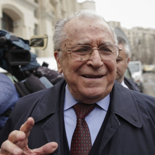 Ion Iliescu și Petre Roman trimiși în judecată pentru infracțiuni contra umanității