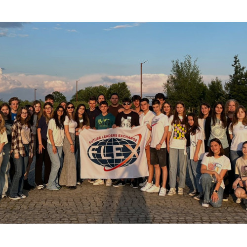 Program FLEX 2026-2027: Oportunitate pentru liceenii din România