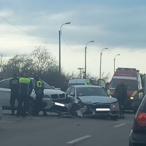 Accident rutier în Constanța implică două autoturisme