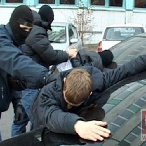 Doi tineri din Botoșani, condamnați pentru trafic de droguri