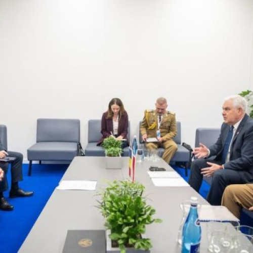 Întâlnire oficială între ministrul român al apărării și omologul polonez