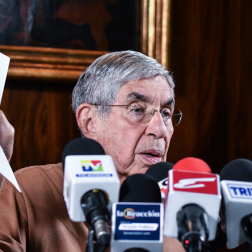 Oscar Arias, fostul președinte al Costa Ricăi, își pierde viza de intrare în SUA