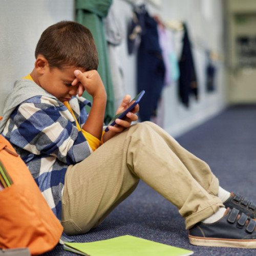 Serialul &quot;Adolescence&quot; atrage atenția asupra influenței negative a rețelelor sociale