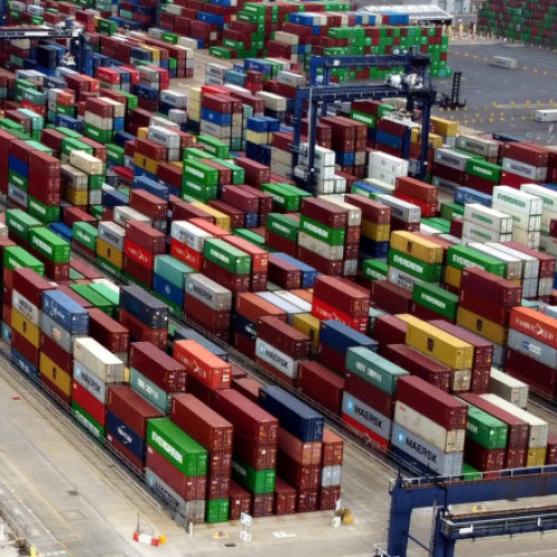 Primele reacții la impunerea de taxe vamale de către Donald Trump