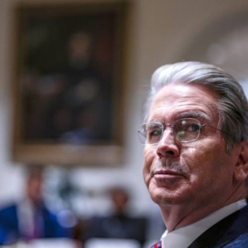 Scott Bessent recomandă țărilor să nu riposteze la tarifele vamale impuse de Trump