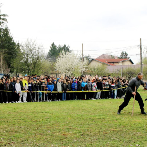 Peste 250 de elevi din Târgoviște au participat la "Ziua Porților Deschise"