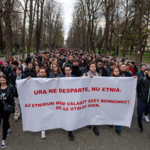 Mars pasnic la Cluj-Napoca în semn de solidaritate