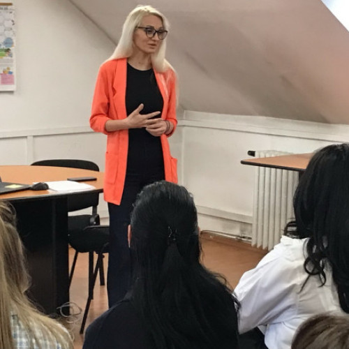 Seminar despre impactul tehnologiei asupra copiilor la Oradea