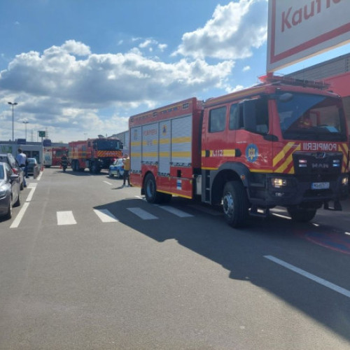 Incendiu la restaurantul Kaufland din Oradea