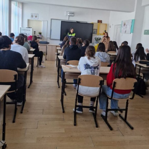 Siguranța în mediul școlar, prioritate pentru Inspectoratul de Poliție Județean Vrancea