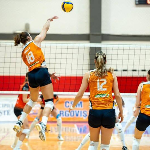 Voleibalistele de la CSM Targoviste se pregătesc pentru confruntarea cu Rapid București