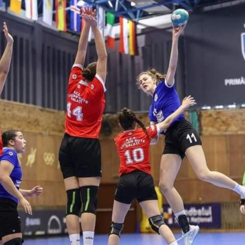 Arianna Ardeleanu și Monica Scarlat, convocate la lotul național de handbal junioare II