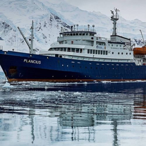 Demiterea unui adjunct al președintelui iranian din cauza unei călătorii extravagante în Antarctica