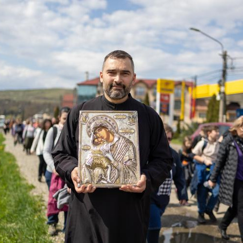 Pelerinaj record către Mănăstirea Nicula în 2025