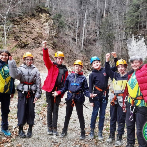 Primăvara aduce activități ecologice în școlile din Dâmbovița