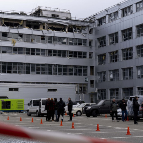 Atac cu rachete asupra Kievului: birourile canalelor publice ucrainene, grav avariate