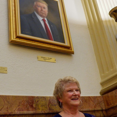 Pictorița care a realizat portretul lui Donald Trump se plânge de efectele negative asupra carierei