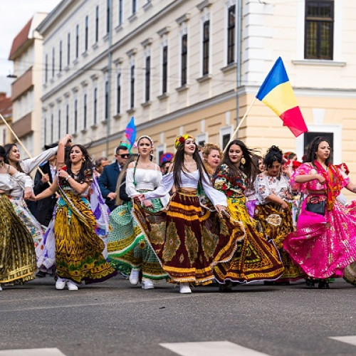 Spectacol dedicat Zilei Internaționale a Romilor la Satu Mare