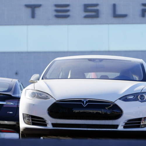 Înmatriculările de mașini electrice au scăzut cu 36% în România