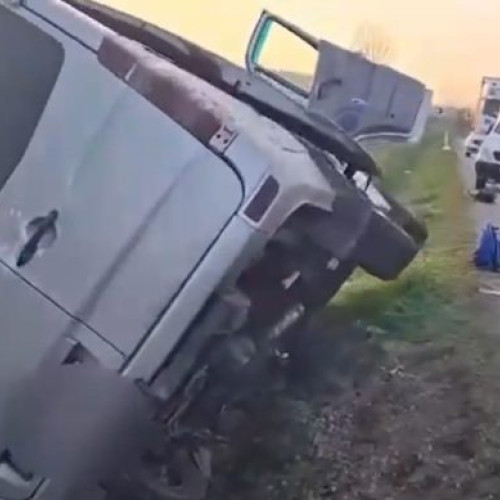 Trei oameni au murit într-un accident rutier pe DN1C