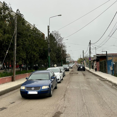 Lucrări de asfaltare pe strada Baba Novac din Constanța