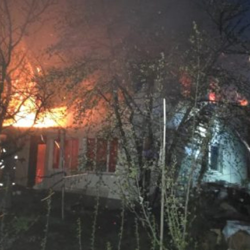 Incendiu devastator în localitatea Roma