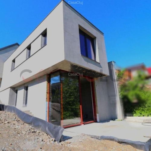 Vila de lux scoasă la vânzare în Cluj-Napoca