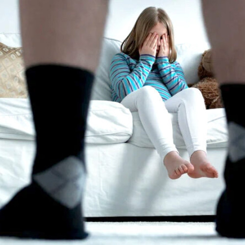 Arestat pentru viol asupra unui minor și violență în familie