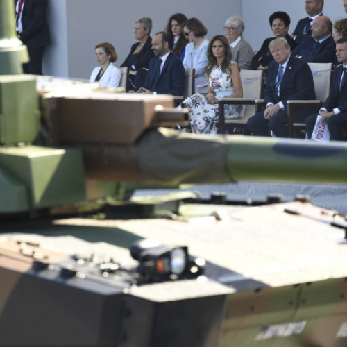 Casa Albă neagă organizarea unei parade militare la Washington pe 14 iunie