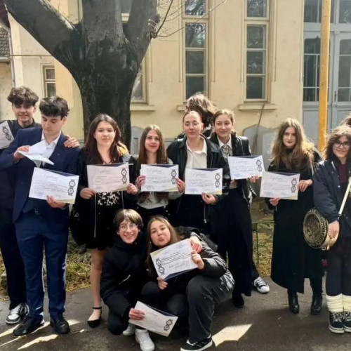 Liceul Pedagogic "Nicolae Iorga" din Botoșani se califică la etapa națională a olimpiadei "Tinerii Dezbat"
