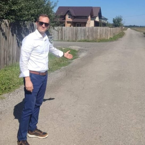 Primarul din Râșnov acuză un consilier local de construcții ilegale