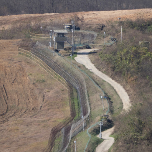 Armata sud-coreeană trage focuri de avertisment după o incursiune nord-coreeană