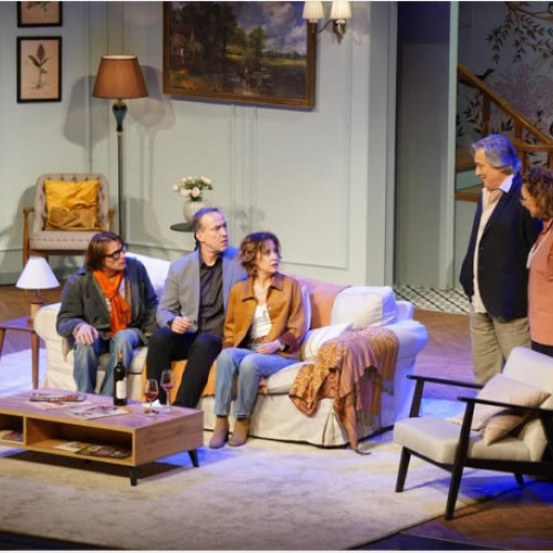 Premiera națională a comediei "Dragi părinți" la Oradea