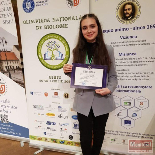 Stefana Purusniuc, elevă de excelenta la Liceul "Regina Maria" din Dorohoi