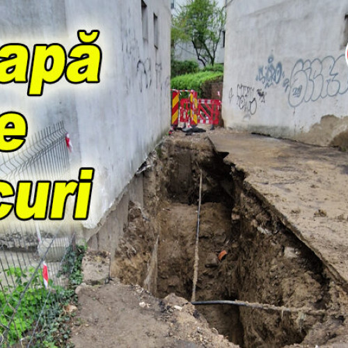 Groapa de pe str. Frasinet: canalizarea, afectată de obiecte străine