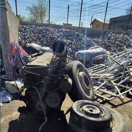 Poliția din Găești oprește un tânăr pentru transport ilegal de deșeuri